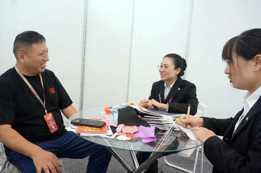 收获满满、好评不断！2024“中国（盛泽）服装产业链供需对接订货会”圆满落幕！(图11)