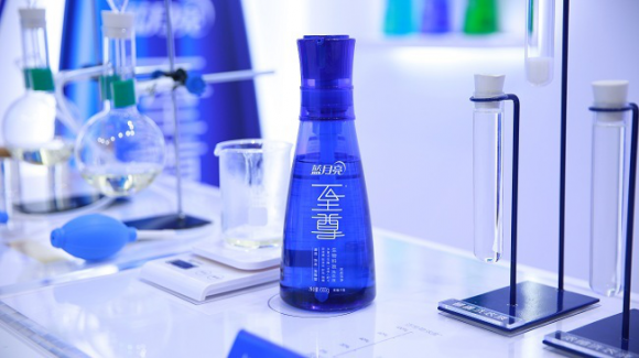 蓝月亮至 尊：浓缩+生物科技引领洗衣新时代(图5)