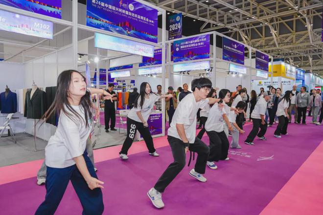 展新质新力博全球商机！2024柯桥秋季国际纺博会精彩收官(图10)