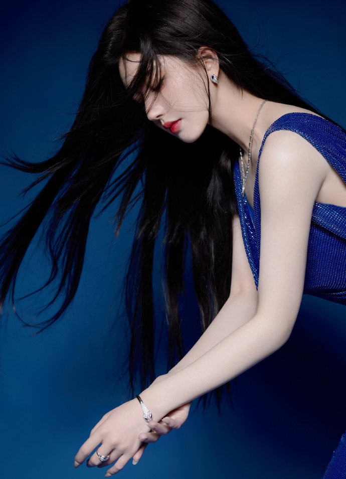 娜娜被困洗衣机高清视频V