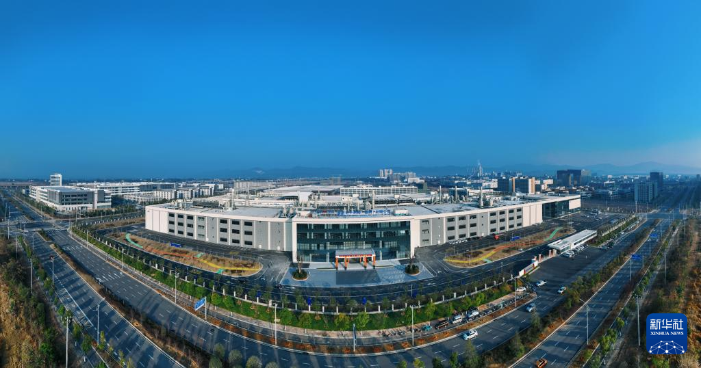 中国经济样本观察·县域样本篇丨信丰：一个江西山区县城何以聚集30多家上市企业？