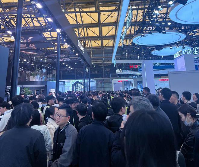 直击AWE2025：从新品竞赛到生态重构清洁家电上演多维博弈