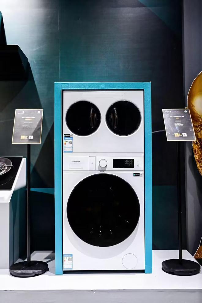 大力神杯中国行青岛首秀海信全家筒现场获球迷围观