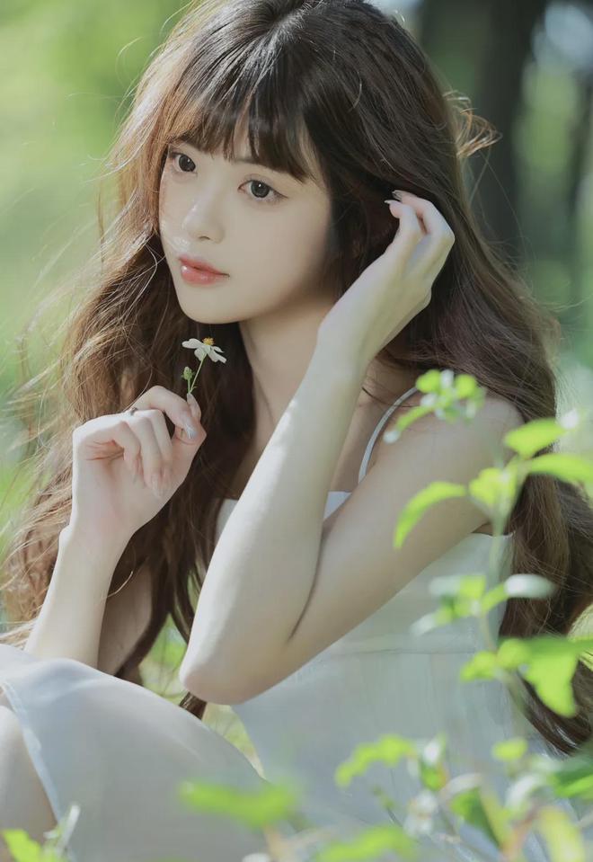 胸好大⋯用力⋯深一点视频V