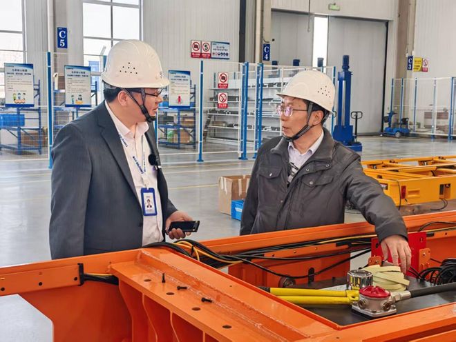 刚刚 天津的李刚走上代表通道！说了感触最深的话！(图6)